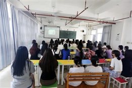 D:\yfzou\学校类文件\质量管理办公室\师德师风\新闻材料\忆百年征程，数百个第一  必赢官网19、20级学生同上“开学第一课”\13.jpg